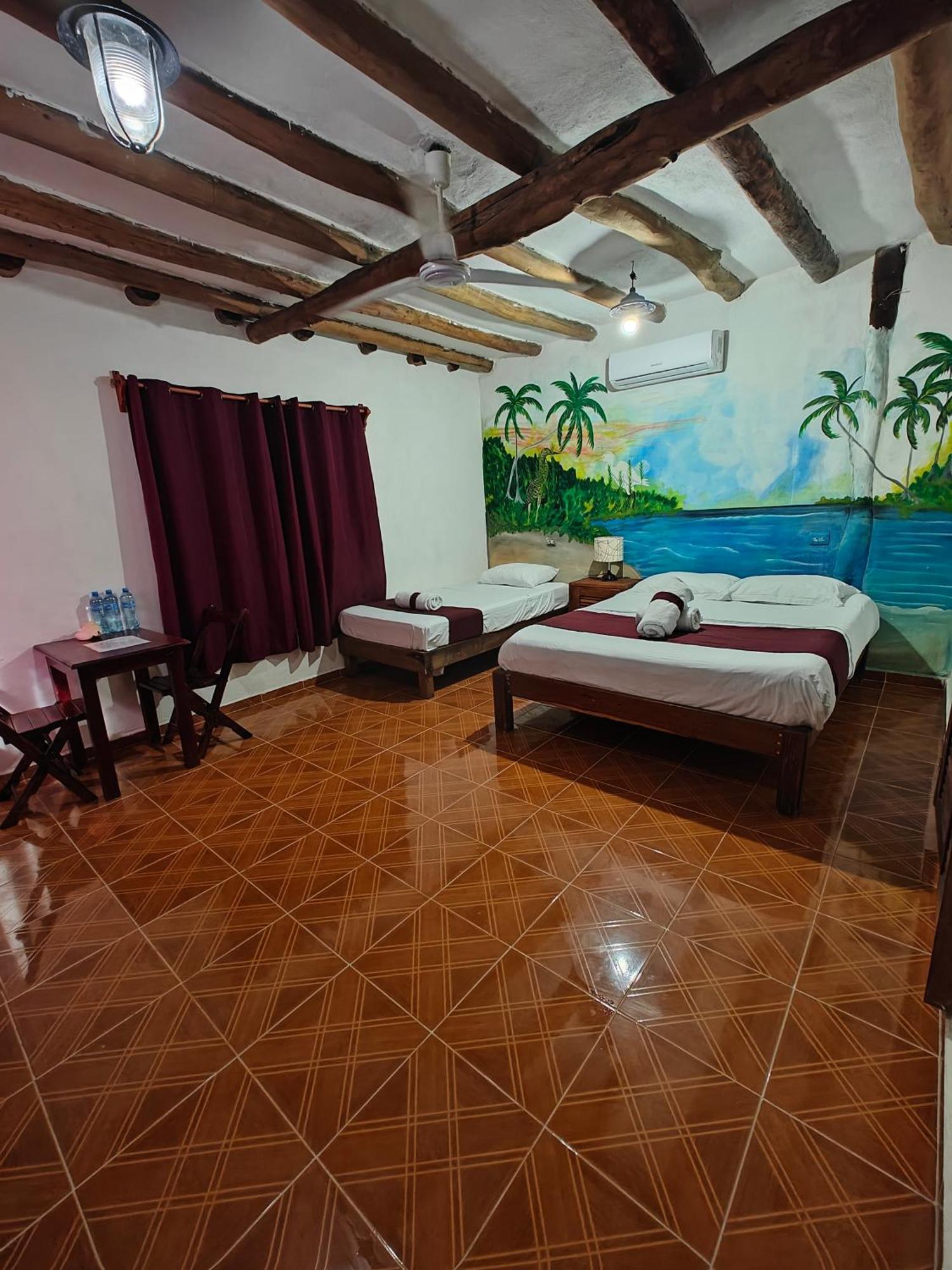 הולבוקס איילנד Casa Victor Avila מראה חיצוני תמונה